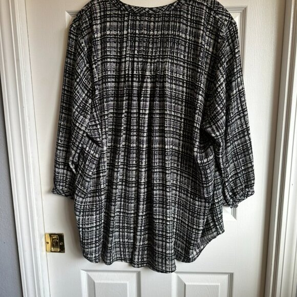 GUC Torrid Harper 3/4 Sleeve Tunic - Picture 6 of 6